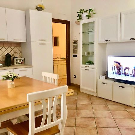 EXCLUSIVE USE- USO ESCLUSIVO - La Maison de Gioel - ENTIRE HOUSE - INTERA CASA - WITH KITCHENETTE - CON CUCININO - WITH WASHING MACHINE - CON LAVATRICE - FREE PUBLIC PARKING IN FRONT OF THE HOUSE - PARCHEGGIO PUBBLICO GRATUITO DIFRONTE ALLA CASA Olbia Exterior foto